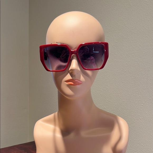 Stylish Red & White Sunglasses With Cutouts On Sides Inspired By Paris Designer main image 5